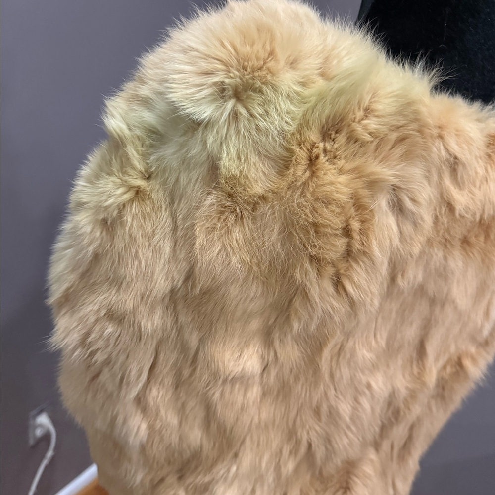 Authentic Rabbit Fur Tan Shawl - Picture 4 of 8